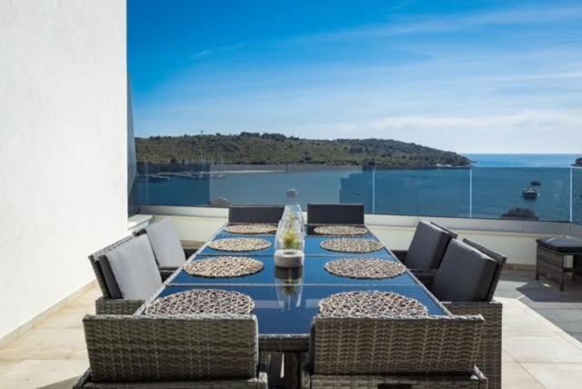 Luxury Apartment Anto With Sea View And Balcony Banjole Exterior foto